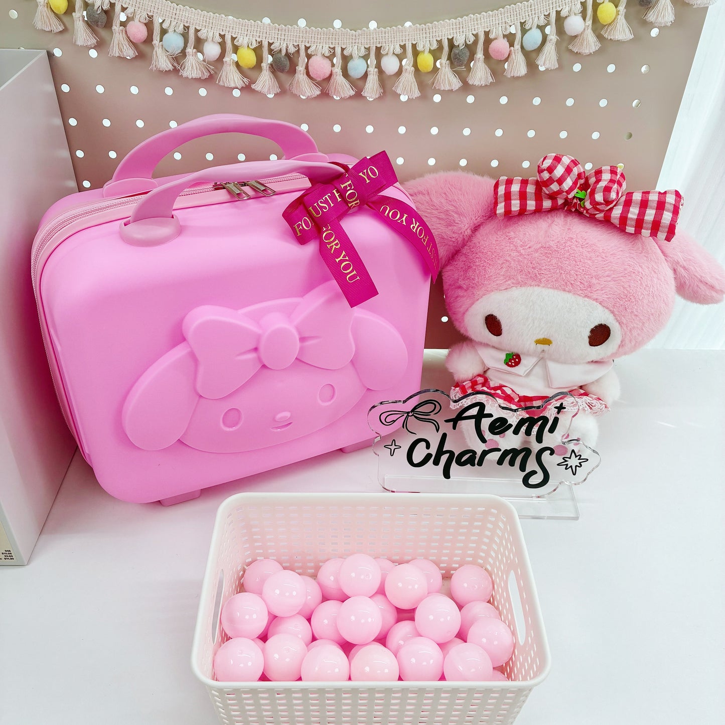 SA 14-Inch Suitcase Mystery Gift Box